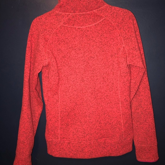 Woman’s North Face Fleece Jacket - Picture 2 of 2